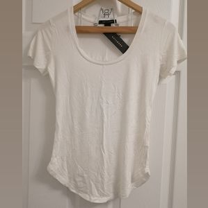New white tee